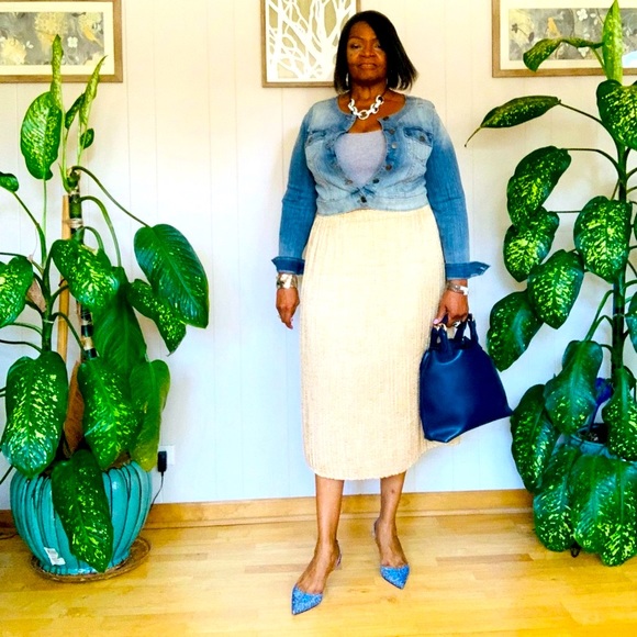 ✨ H&M✨ Gold Pleated Midi Skirt W/Elastic Waistband - Picture 11 of 11